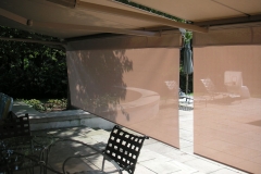 Retractable-lateral-arm-awning-4