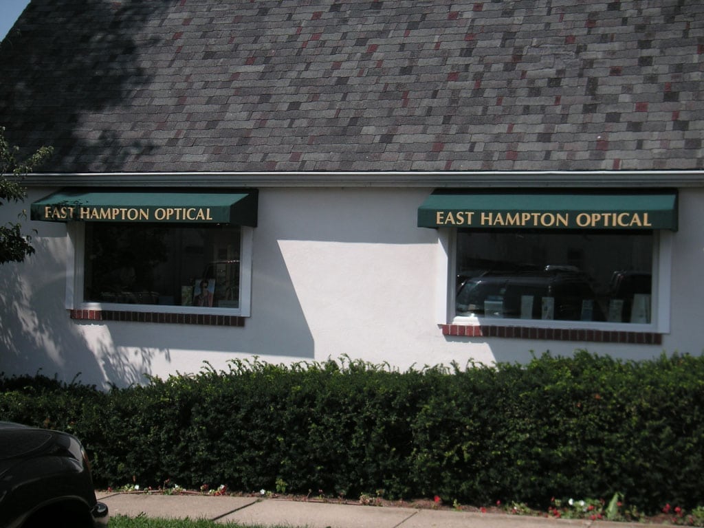 Roeloffs-commercial-fixed-window-awnings